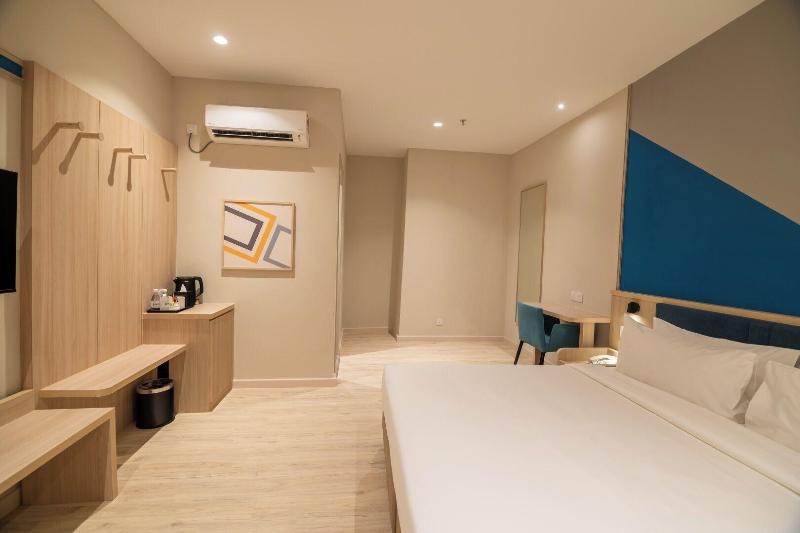 Fives Hotel Meldrum image