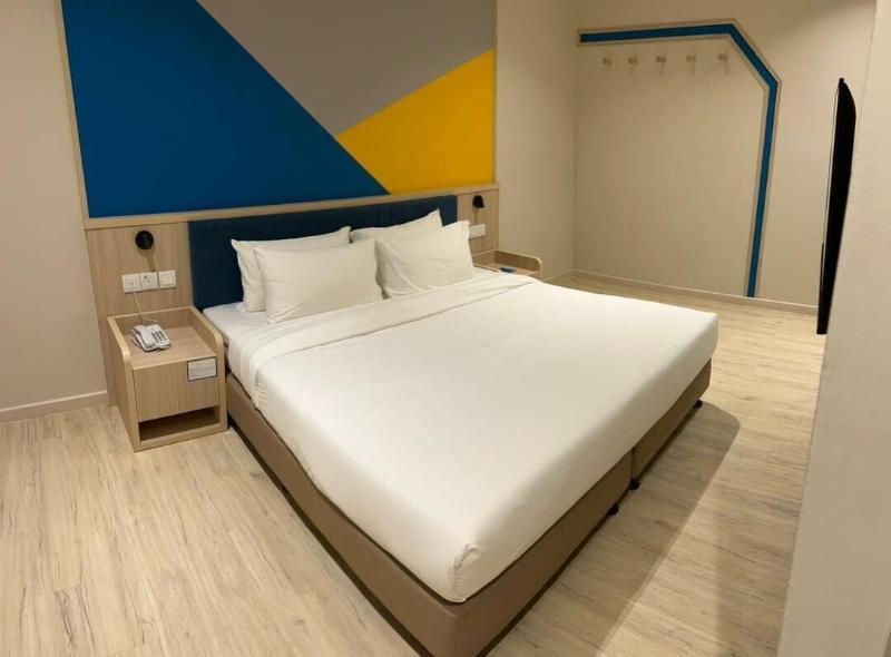 Fives Hotel Meldrum image