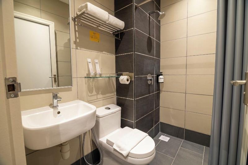 Fives Hotel Meldrum image