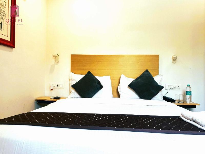 Qotel Hotel Ip Residency image