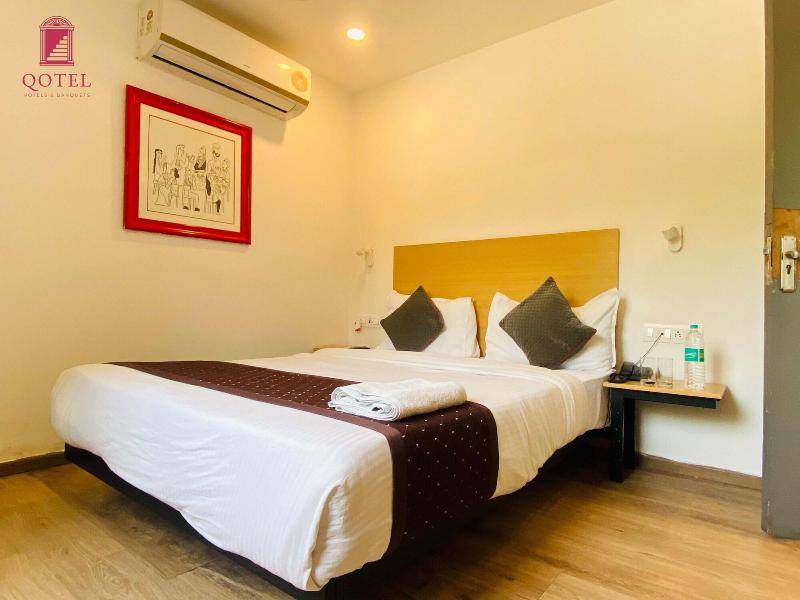 Qotel Hotel Ip Residency image