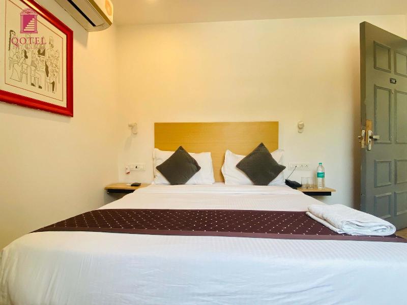 Qotel Hotel Ip Residency image