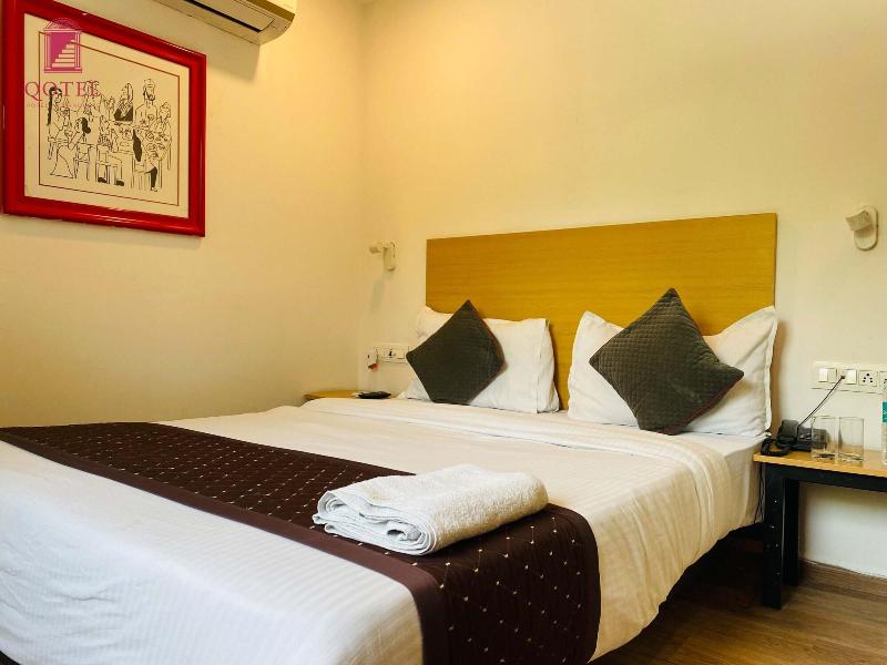 Qotel Hotel Ip Residency image