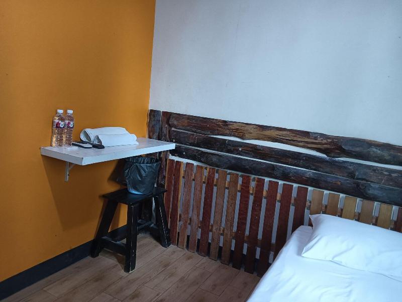 90863 Hi Inn 2 image