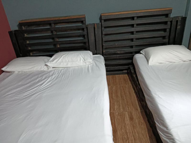 90863 Hi Inn 2 image