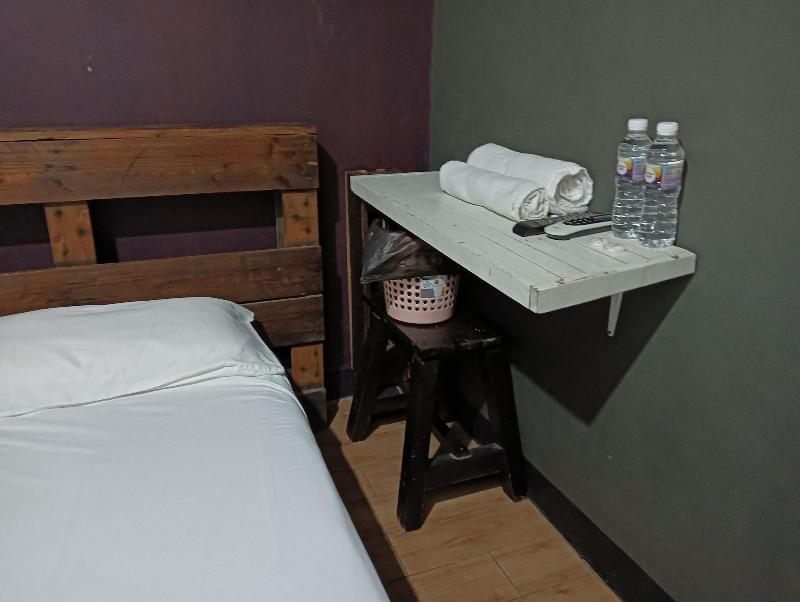 90863 Hi Inn 2 image