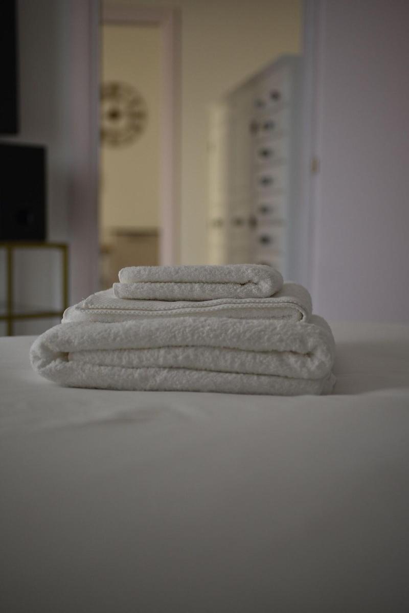 A Lite Suite Home image