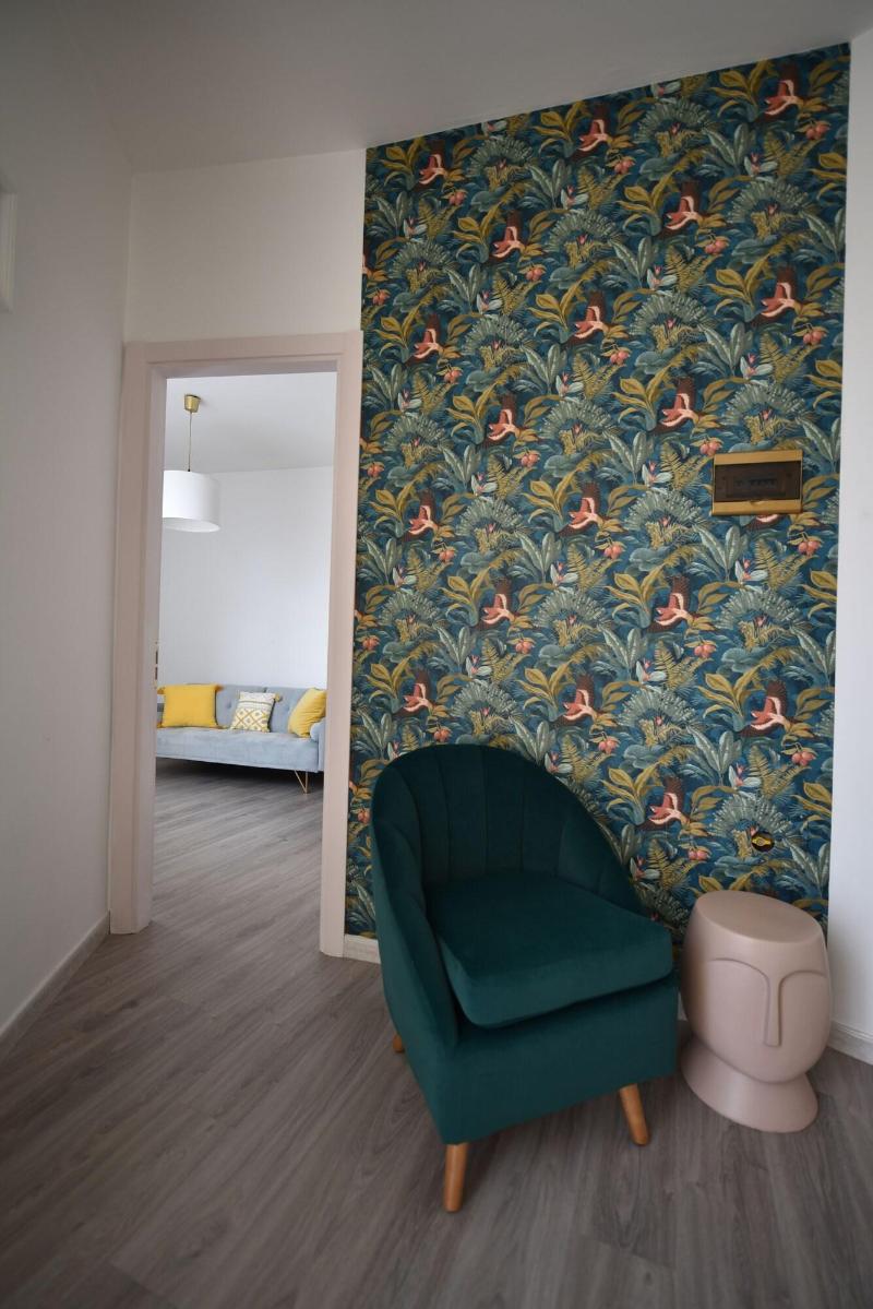 A Lite Suite Home image