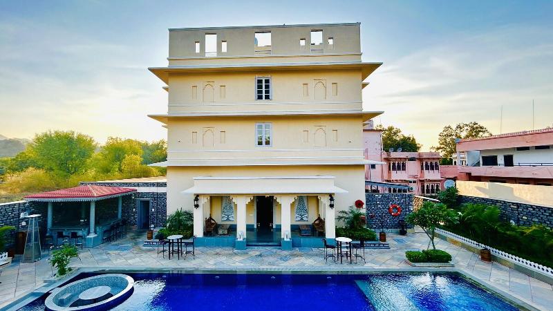 The Trishala Vilas Hotel In Ranakpur — exterior view