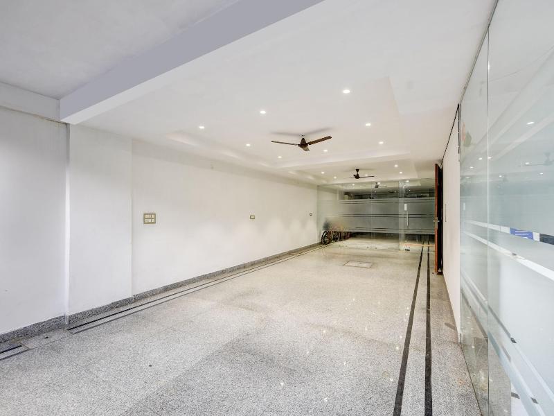 Qotel Hotel Ashok Vihar image