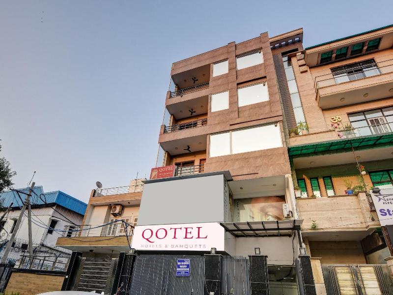 Qotel Hotel Ashok Vihar image