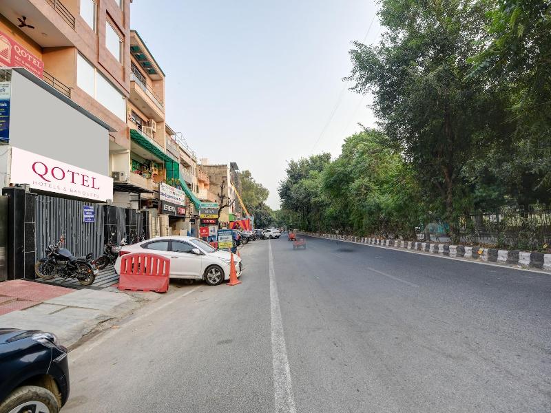 Qotel Hotel Ashok Vihar image
