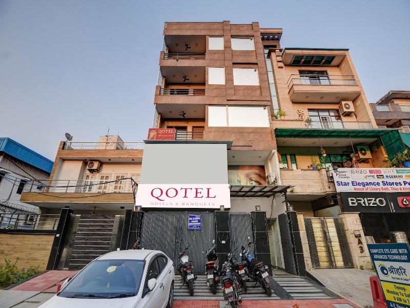 Qotel Hotel Ashok Vihar image