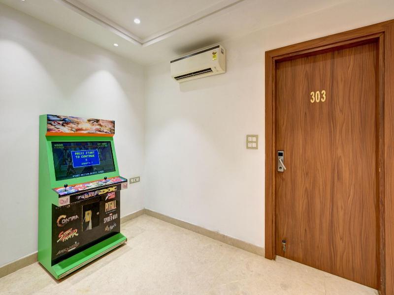 Qotel Hotel Ashok Vihar image