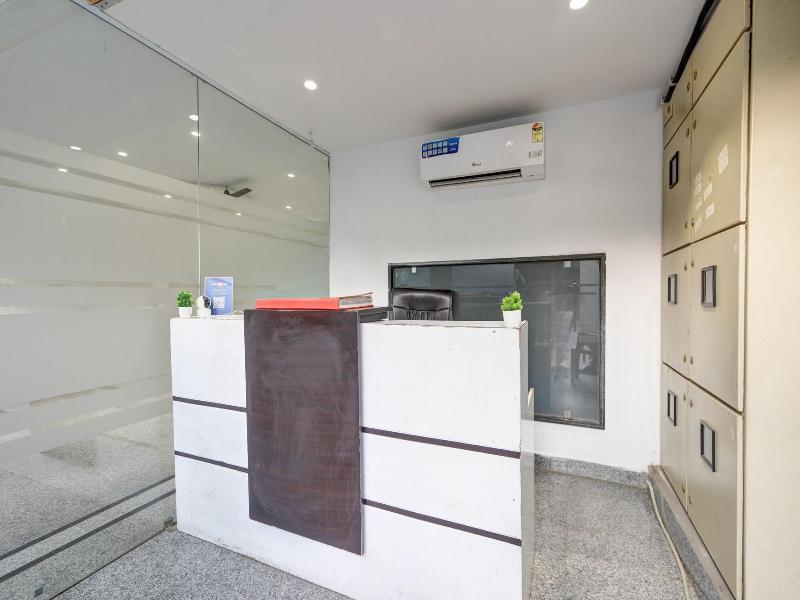 Qotel Hotel Ashok Vihar image