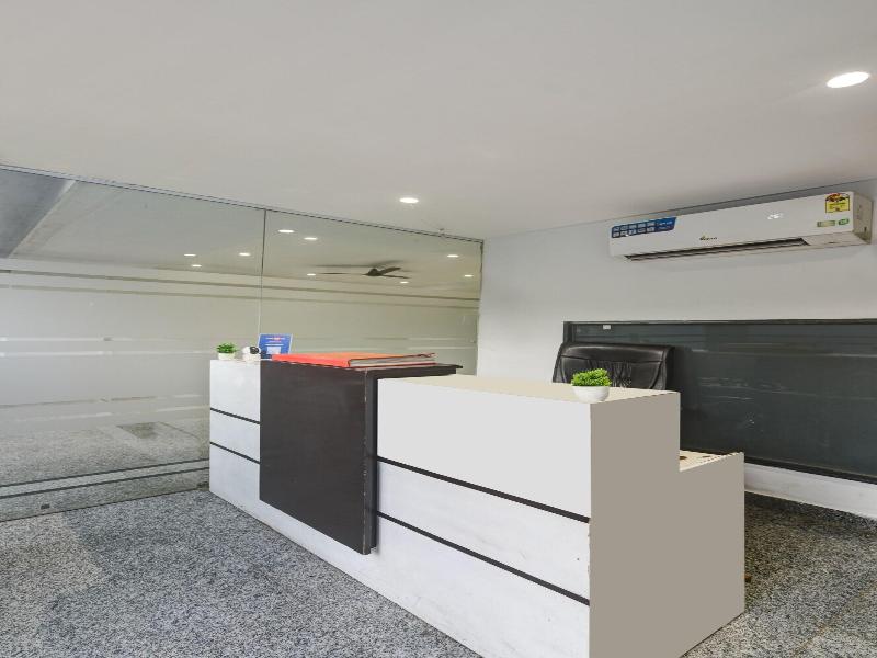 Qotel Hotel Ashok Vihar image