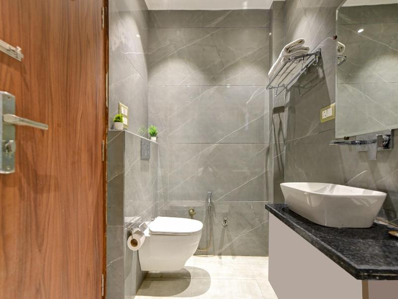 Qotel Hotel Ashok Vihar image