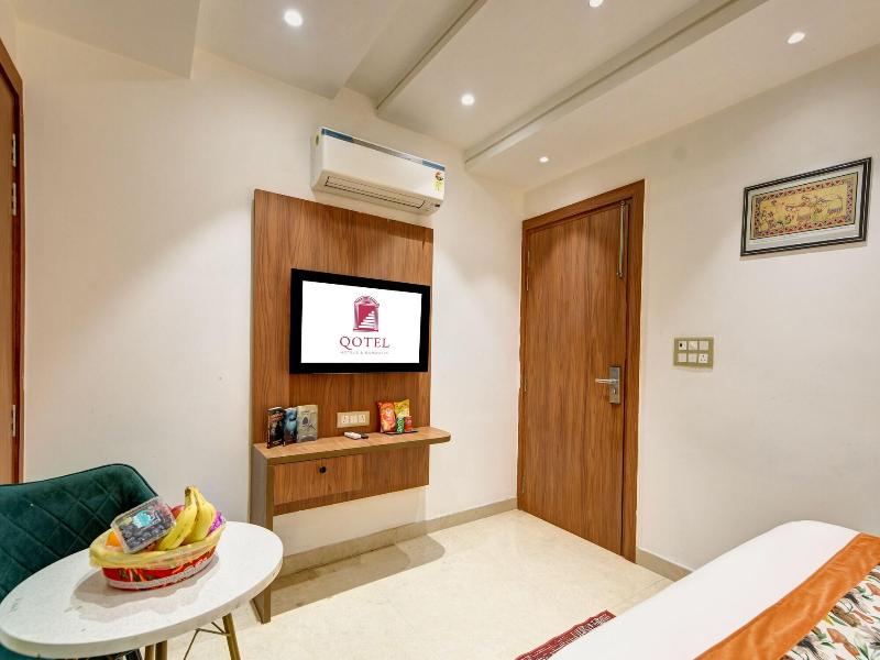 Qotel Hotel Ashok Vihar image