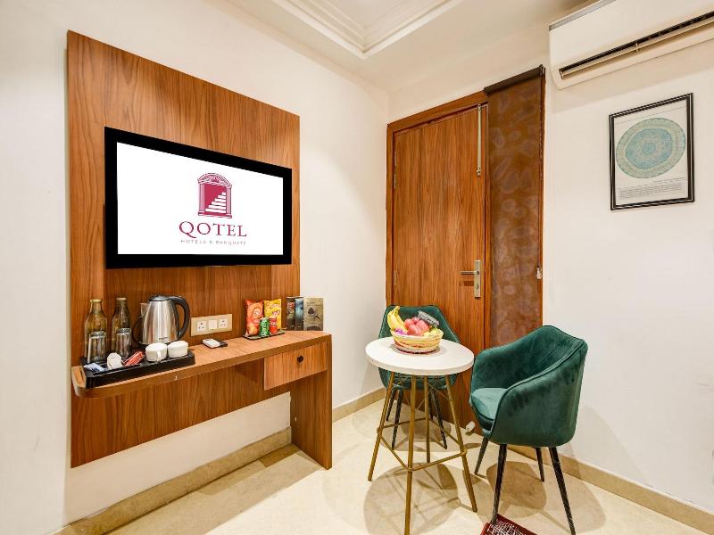 Qotel Hotel Ashok Vihar image