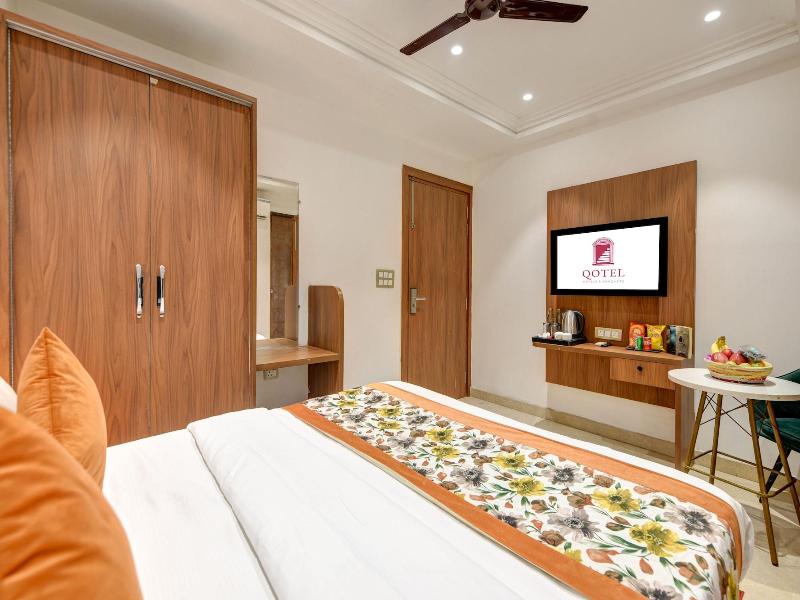 Qotel Hotel Ashok Vihar image