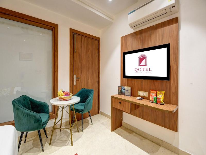 Qotel Hotel Ashok Vihar image