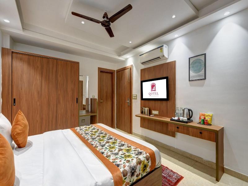 Qotel Hotel Ashok Vihar image