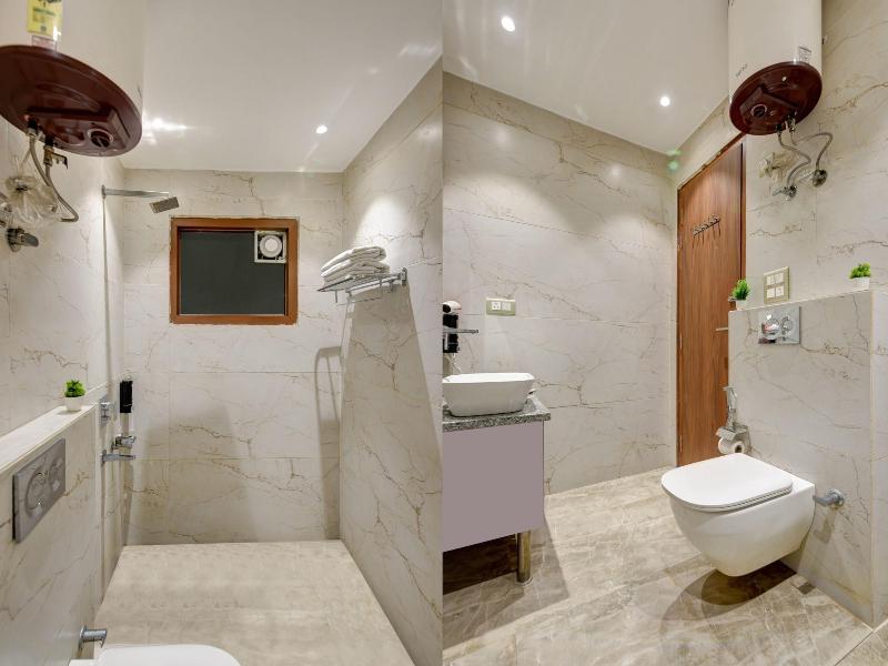Qotel Hotel Ashok Vihar image