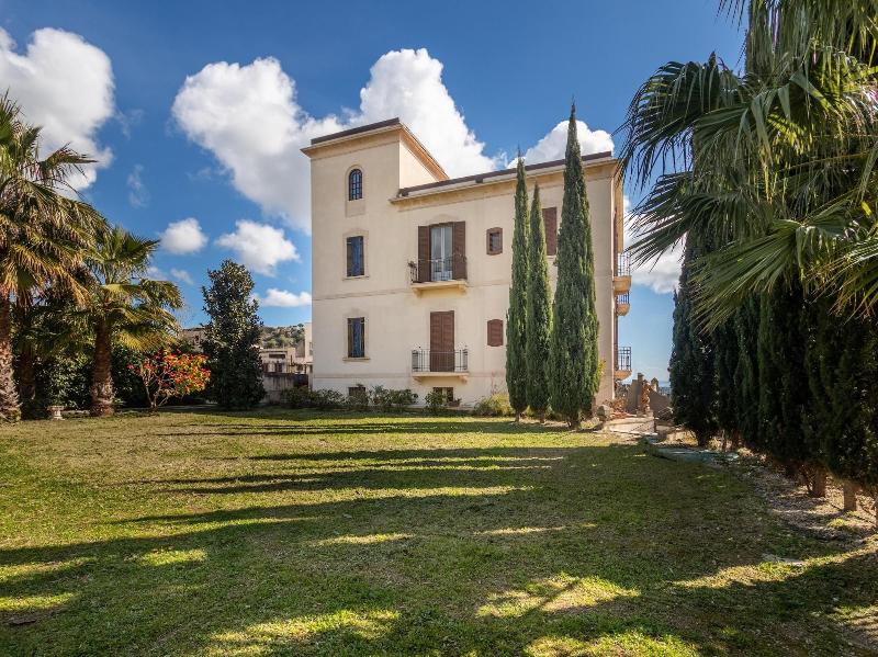 Villa Nicolaci Liberty Suites Noto image
