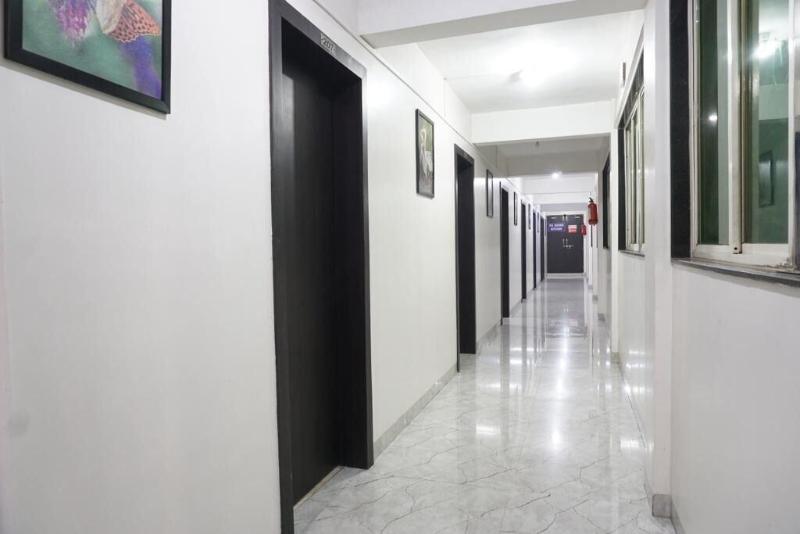 Hotel Viraj image