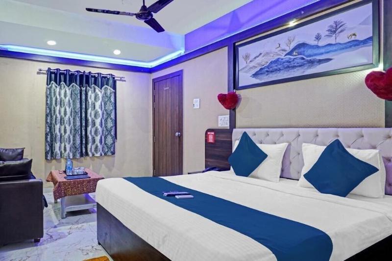 Hotel Viraj image