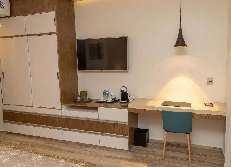 Verticca Hotel image