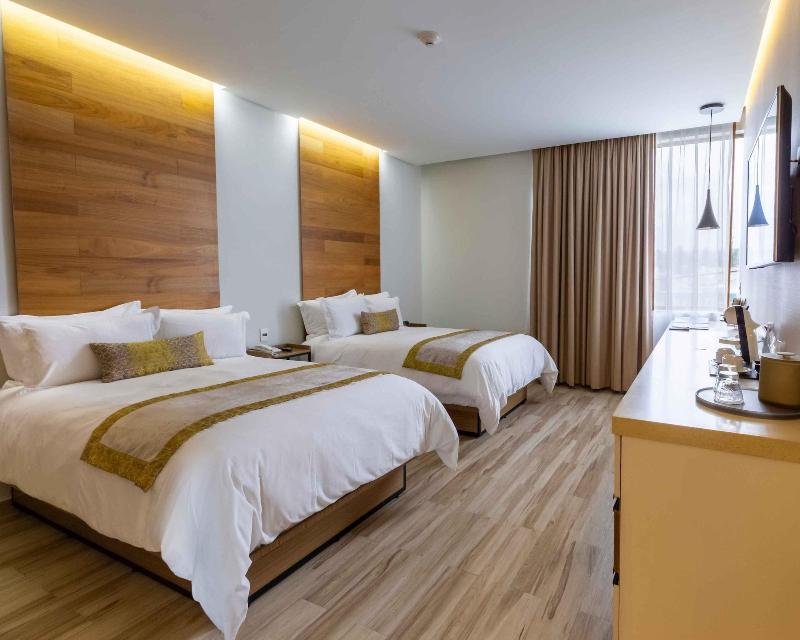 Verticca Hotel image