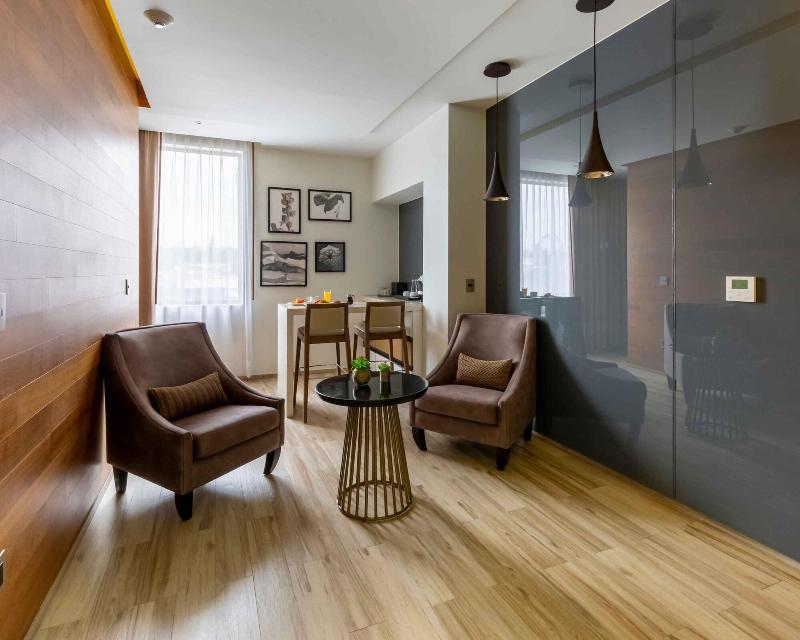 Verticca Hotel image