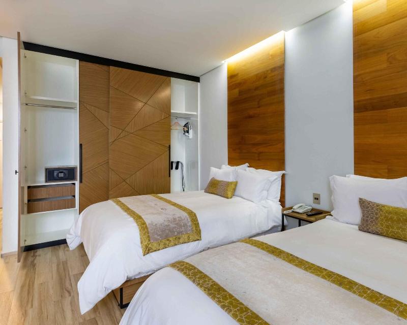 Verticca Hotel image