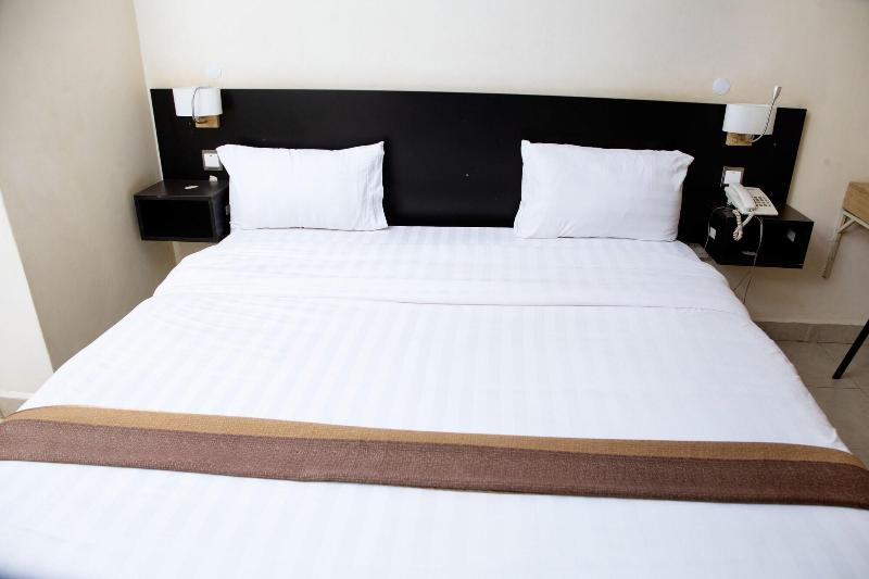 Ubuntu Palace Hotel image
