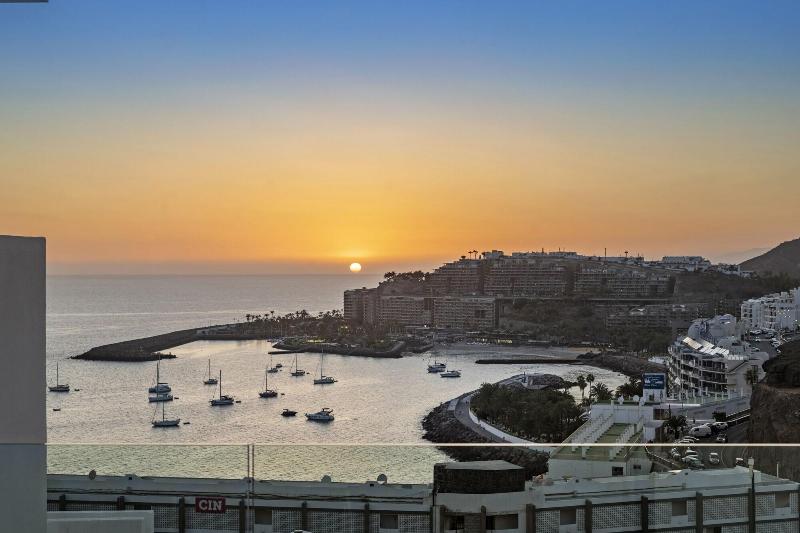 Palmera Sea View image