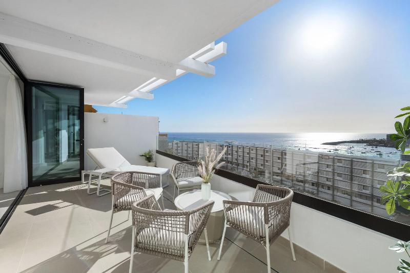 Palmera Sea View image