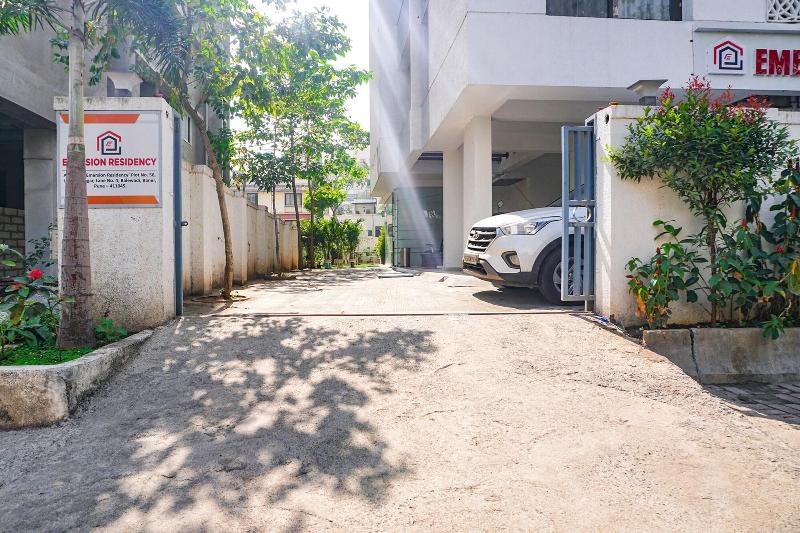 Fabhotel Emersion Residency image
