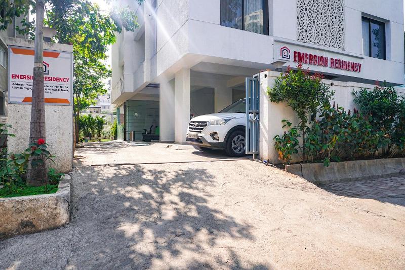 Fabhotel Emersion Residency image