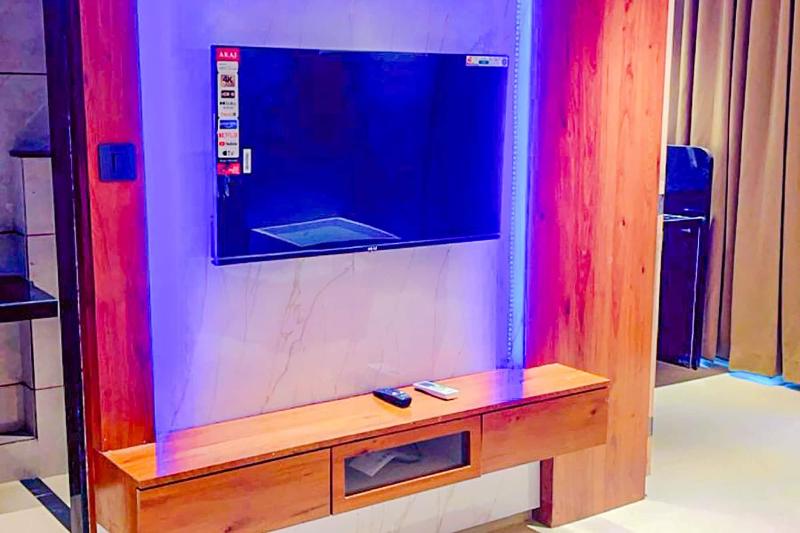 Fabhotel Emersion Residency image