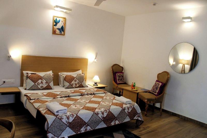 Hotel Plaza Inn By Rio image
