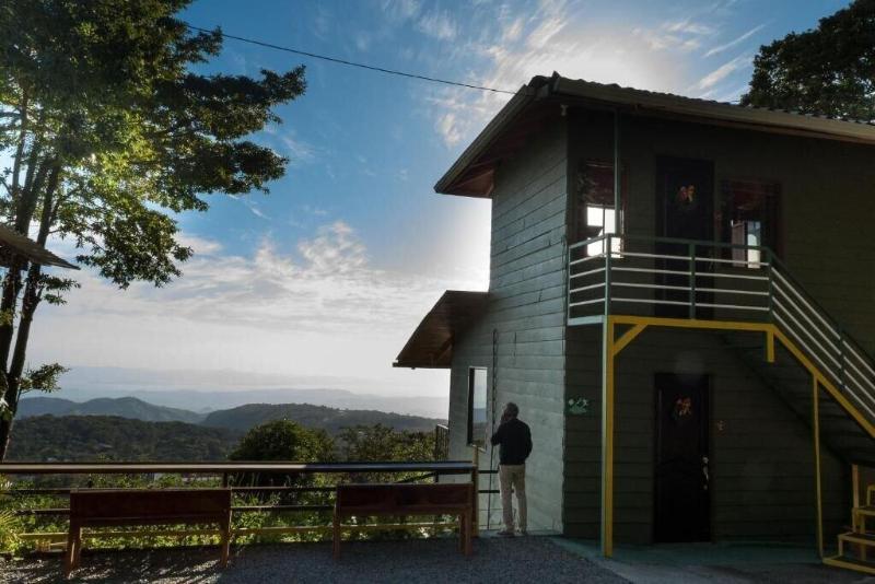 Hotel Flor De Bromelia image