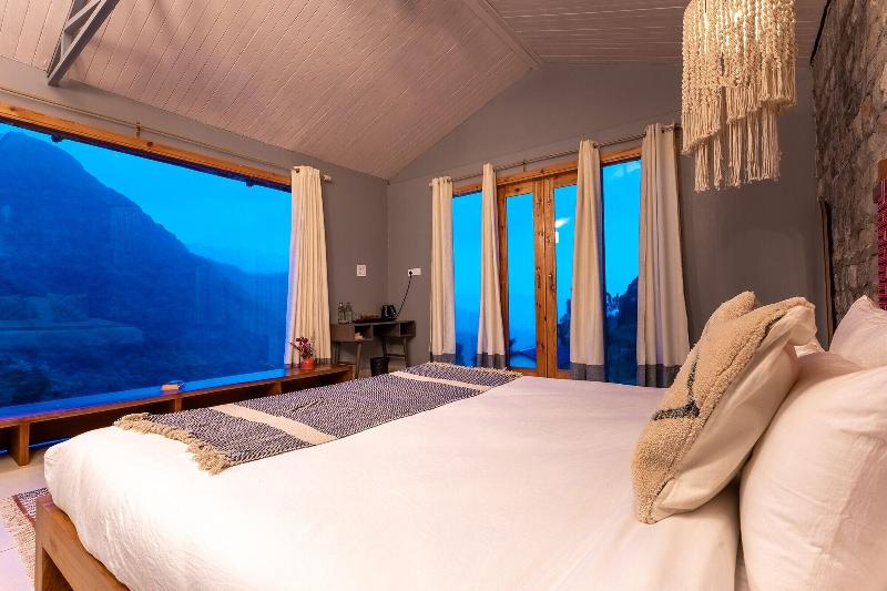 Seclude Pangot Perch image