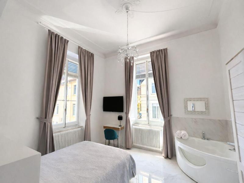 Allegra Viareggio image