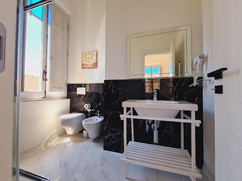 Allegra Viareggio image