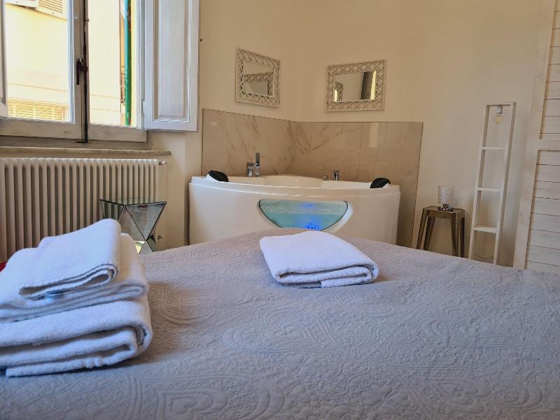 Allegra Viareggio image