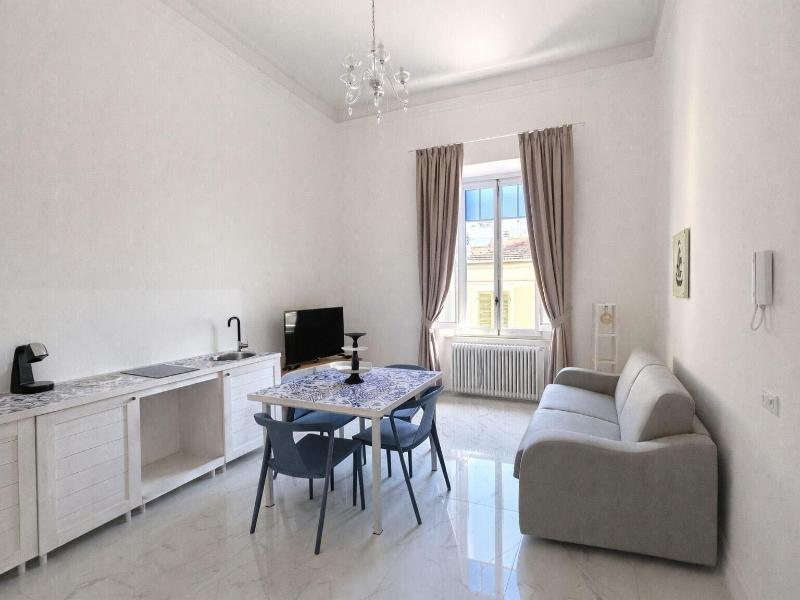 Allegra Viareggio image
