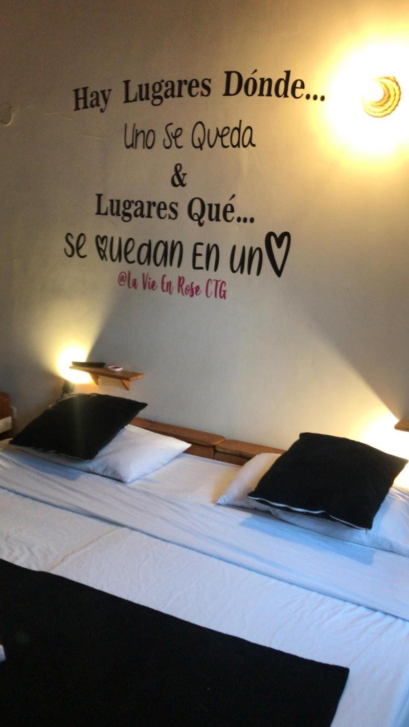 Hostal Y Restaurante La Vie En Rose image