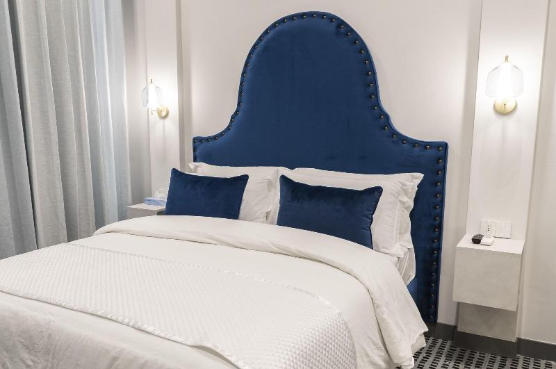 Three Rooms Toledo Luxury image