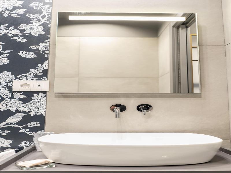 Three Rooms Toledo Luxury image